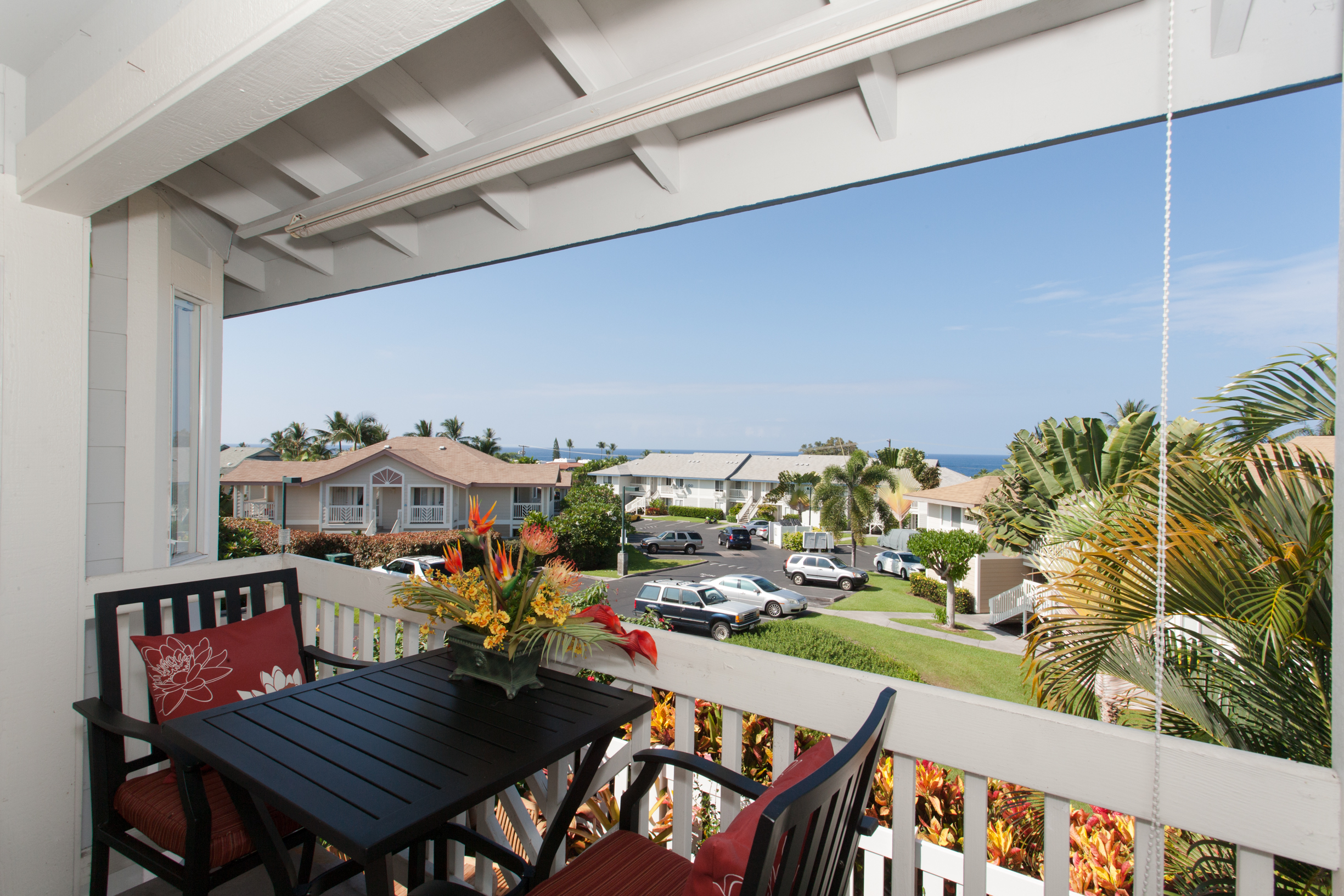 KailuaKona — Alii Lani — Beautiful Turnkey Furnished 2/2 with an Ocean